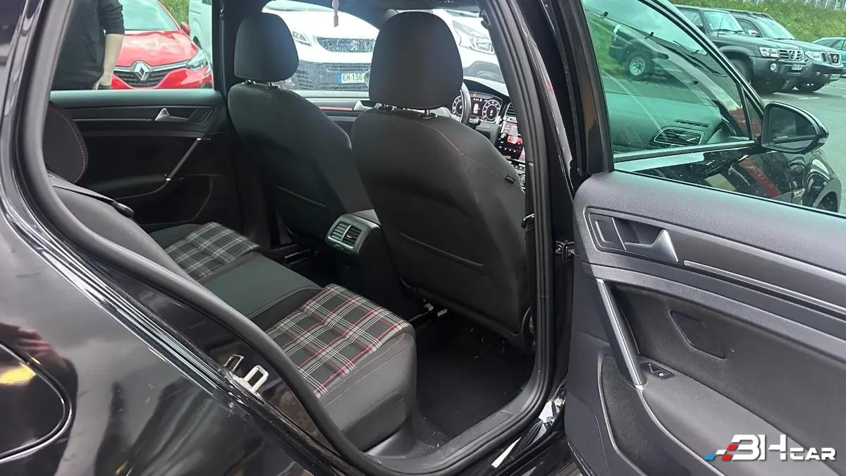 Aperçu indisponible de Volkswagen Golf