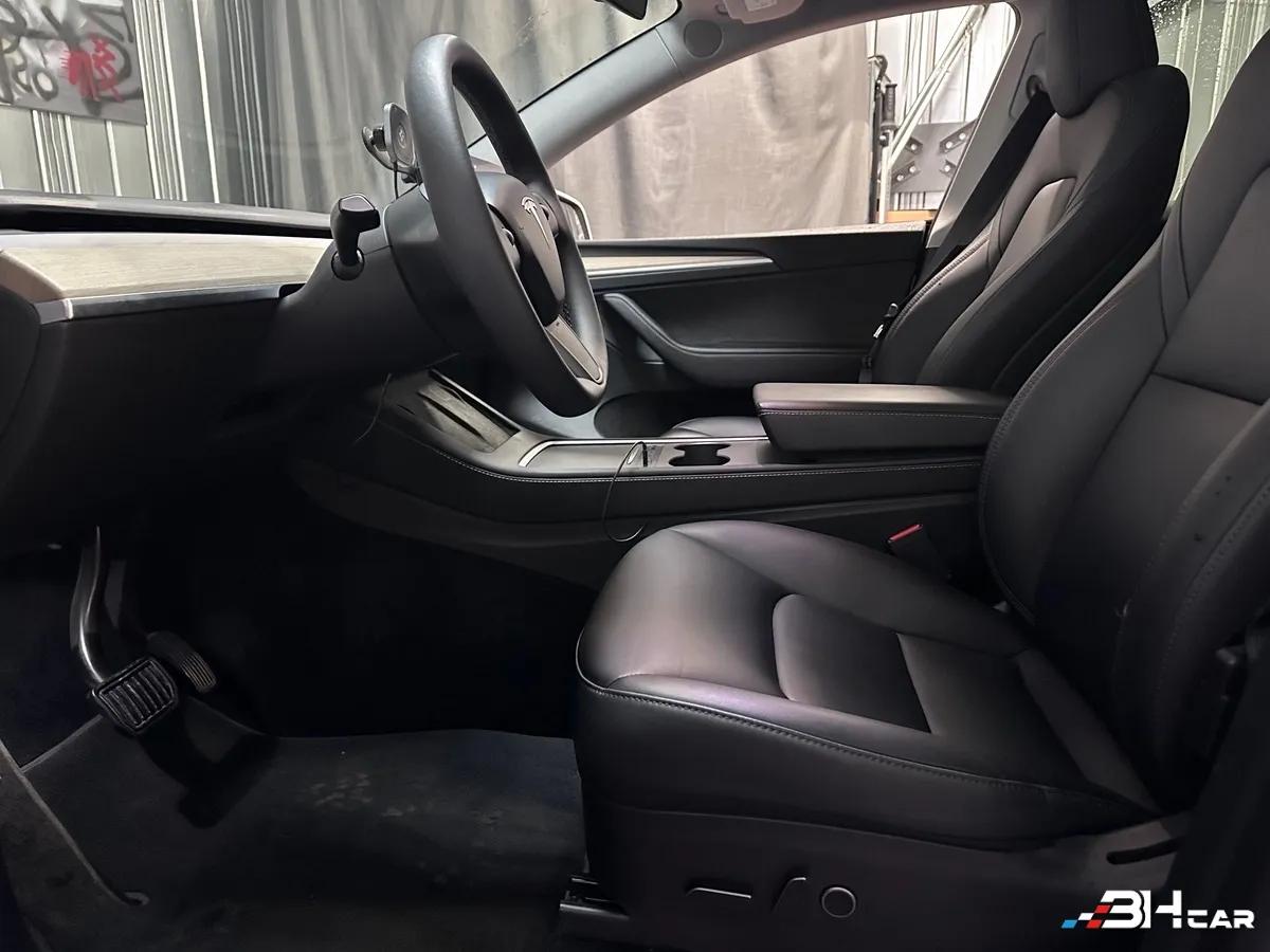 Aperçu indisponible de Tesla Model-y