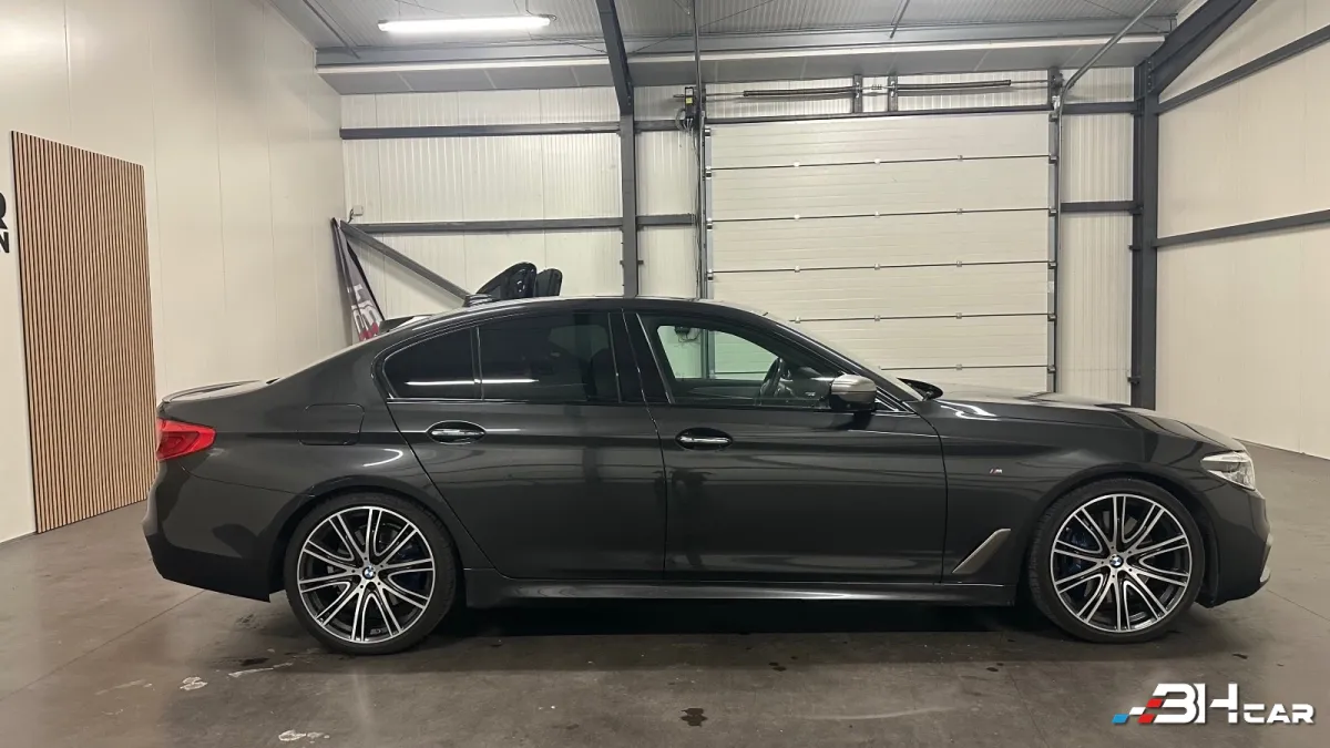 Bmw M550 - photo 4