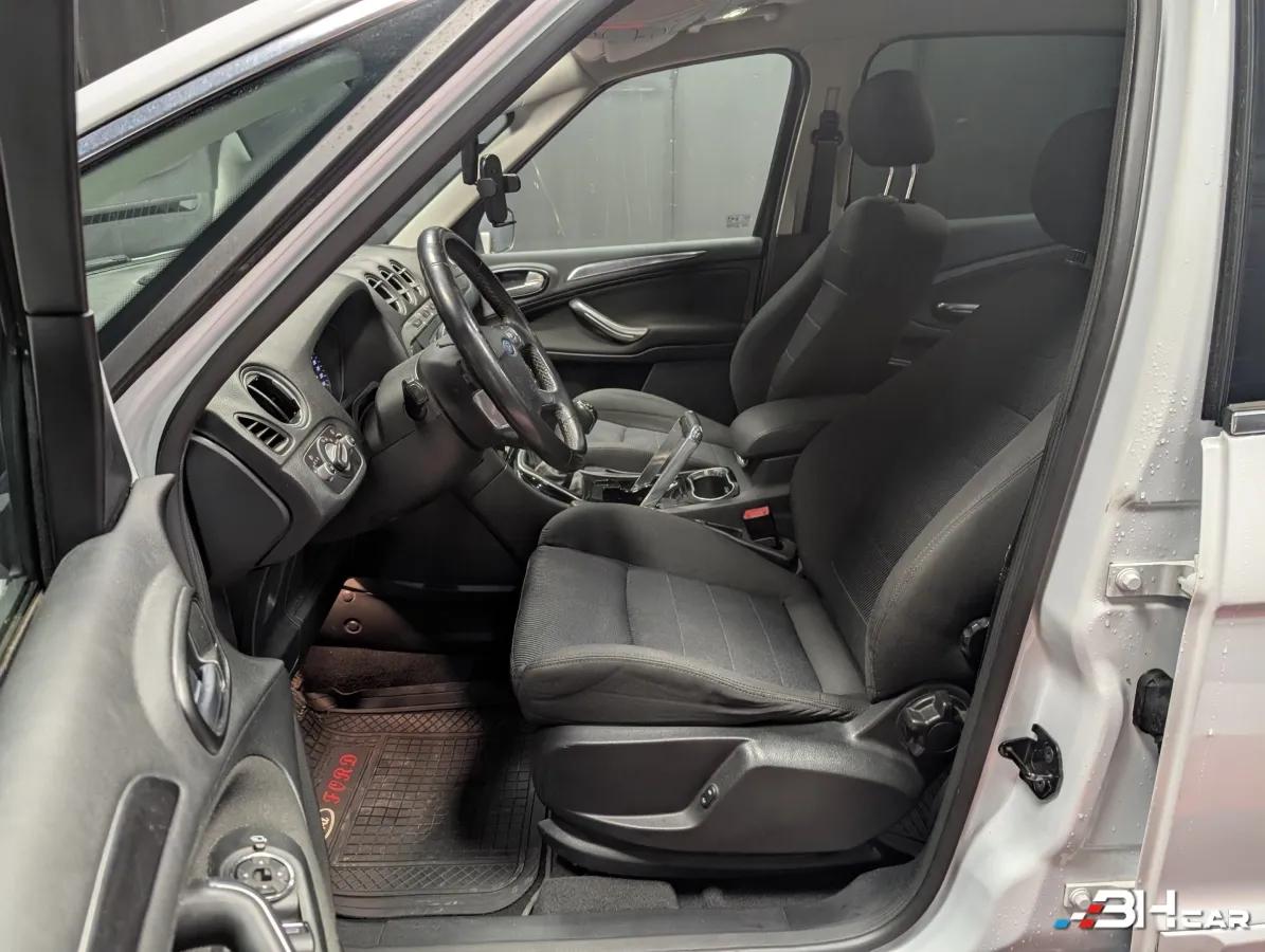 Aperçu indisponible de Ford S-max