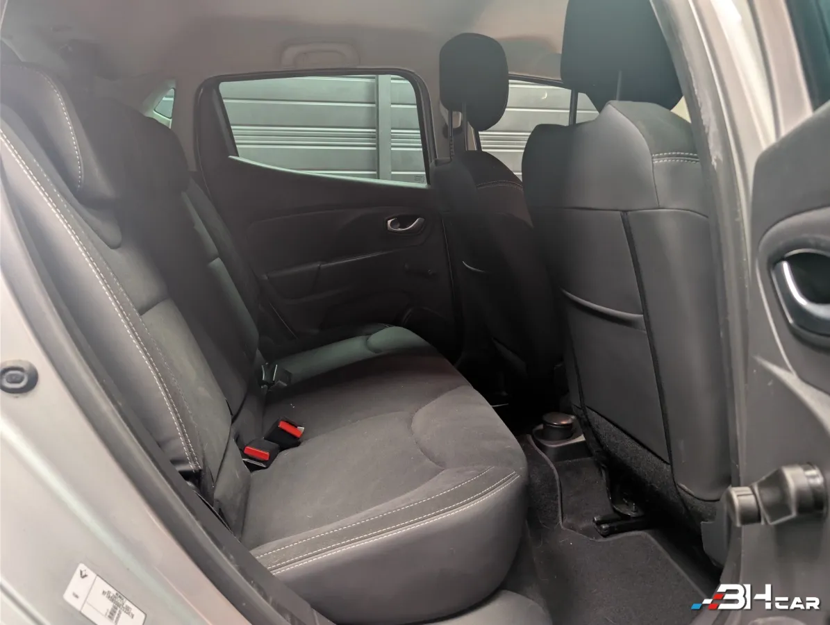 Renault Clio - photo 23
