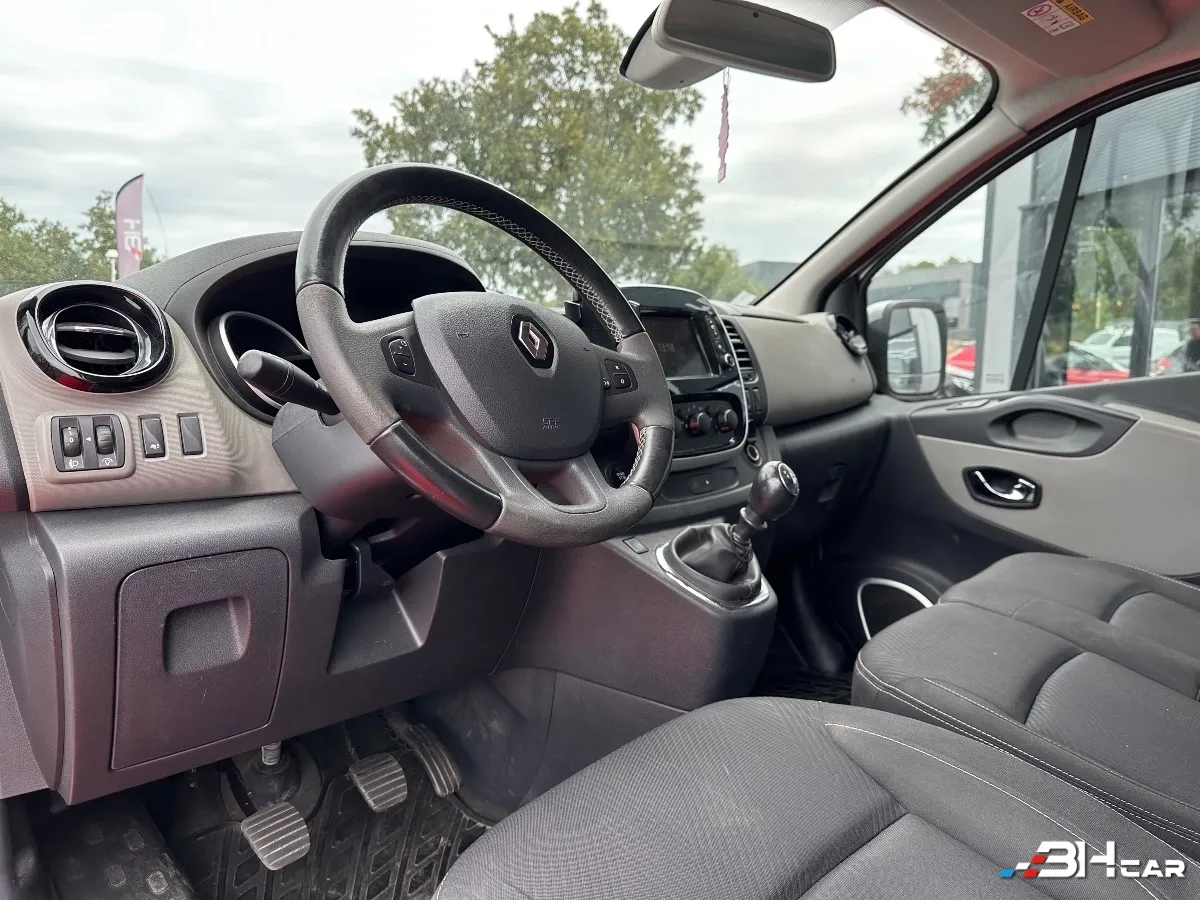 Renault Trafic - photo 7