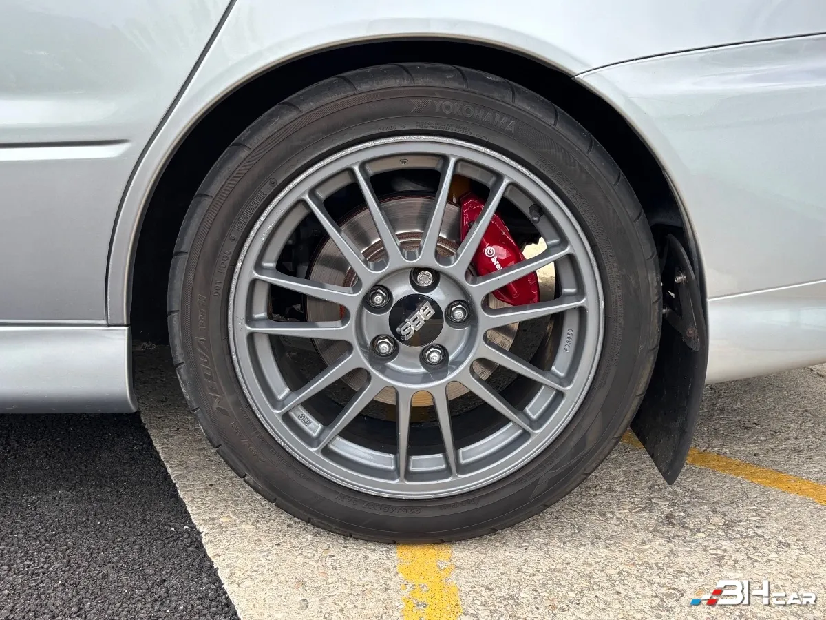 Mitsubishi Lancer - photo 11