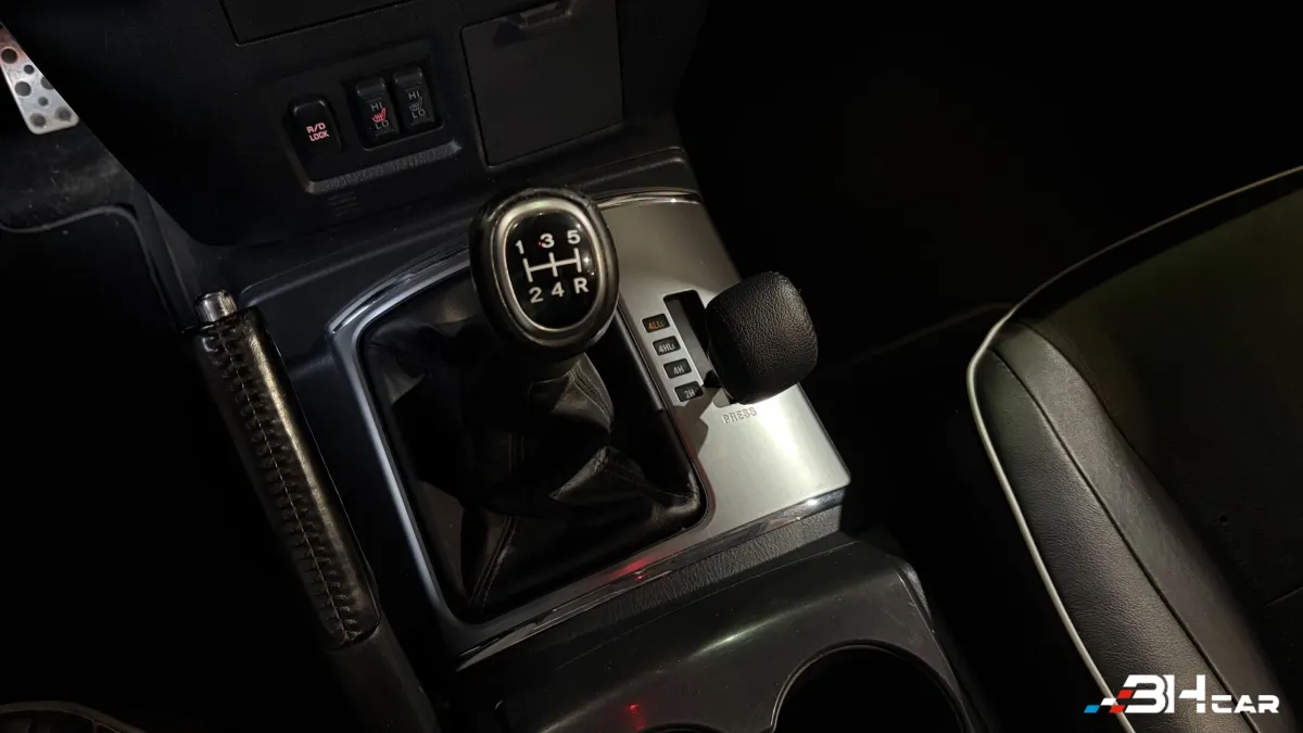 Mitsubishi Pajero - photo 28