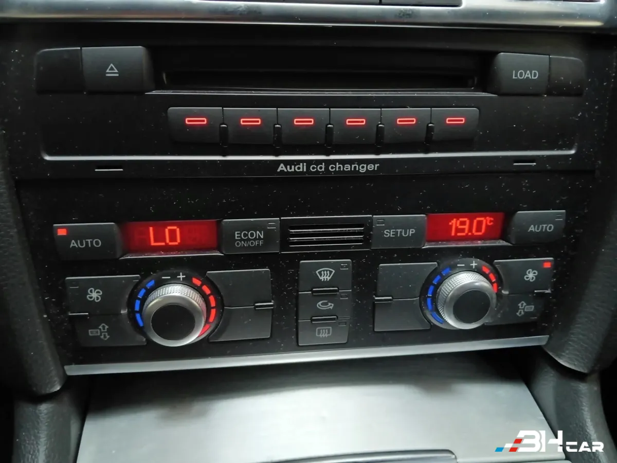 Audi Q7 - photo 21