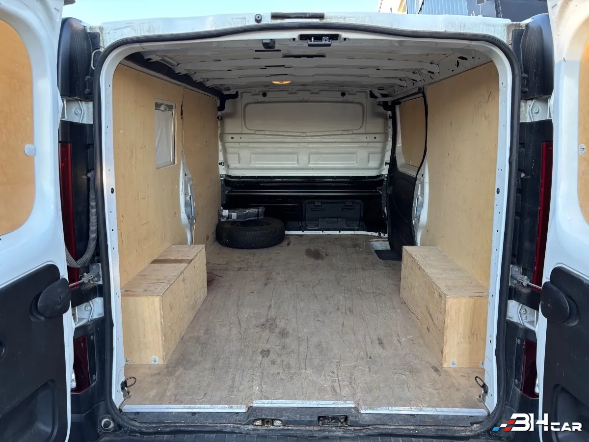 Renault Trafic Vu - photo 24