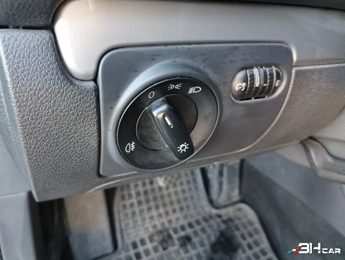 Volkswagen Golf - photo 23
