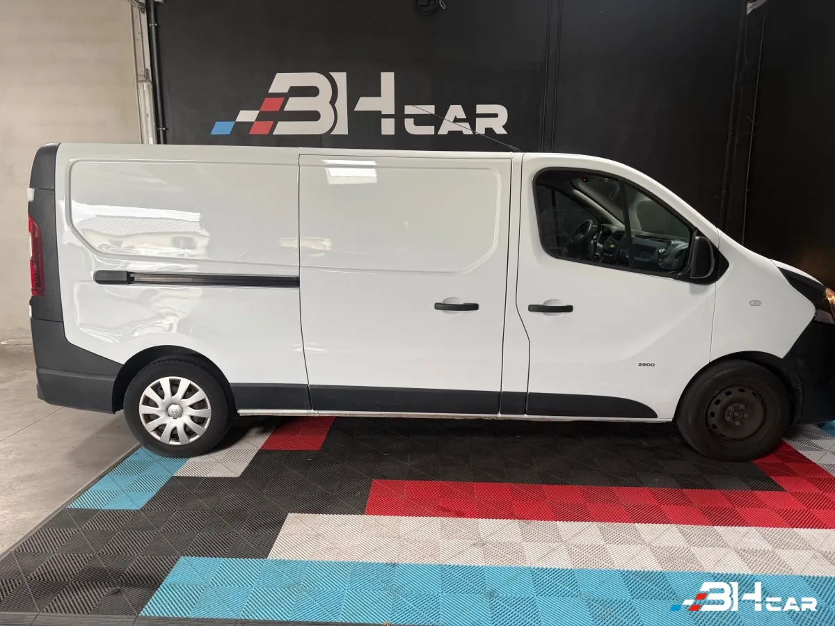 Opel Vivaro Vu - photo 8