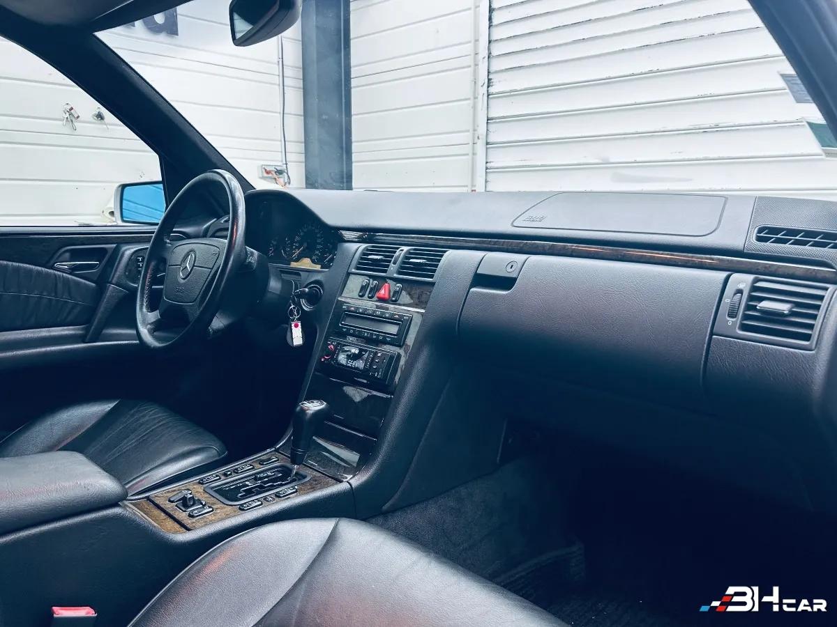 Aperçu indisponible de Mercedes-Benz Classe E