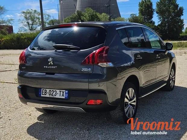 Peugeot 3008 GENERATION-I 1.6 HDI 115 STYLE