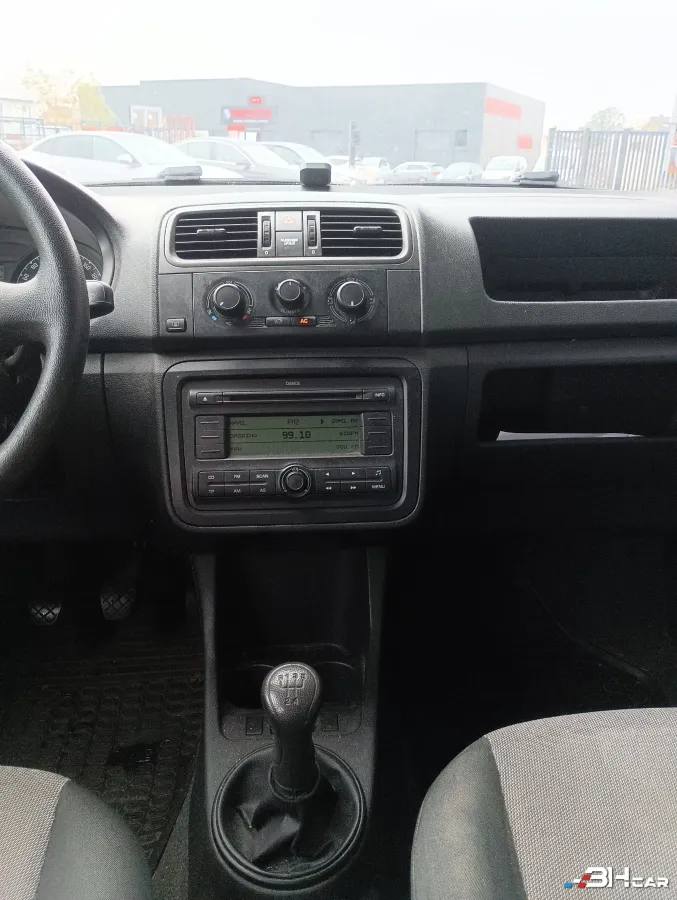 Skoda Fabia - photo 24