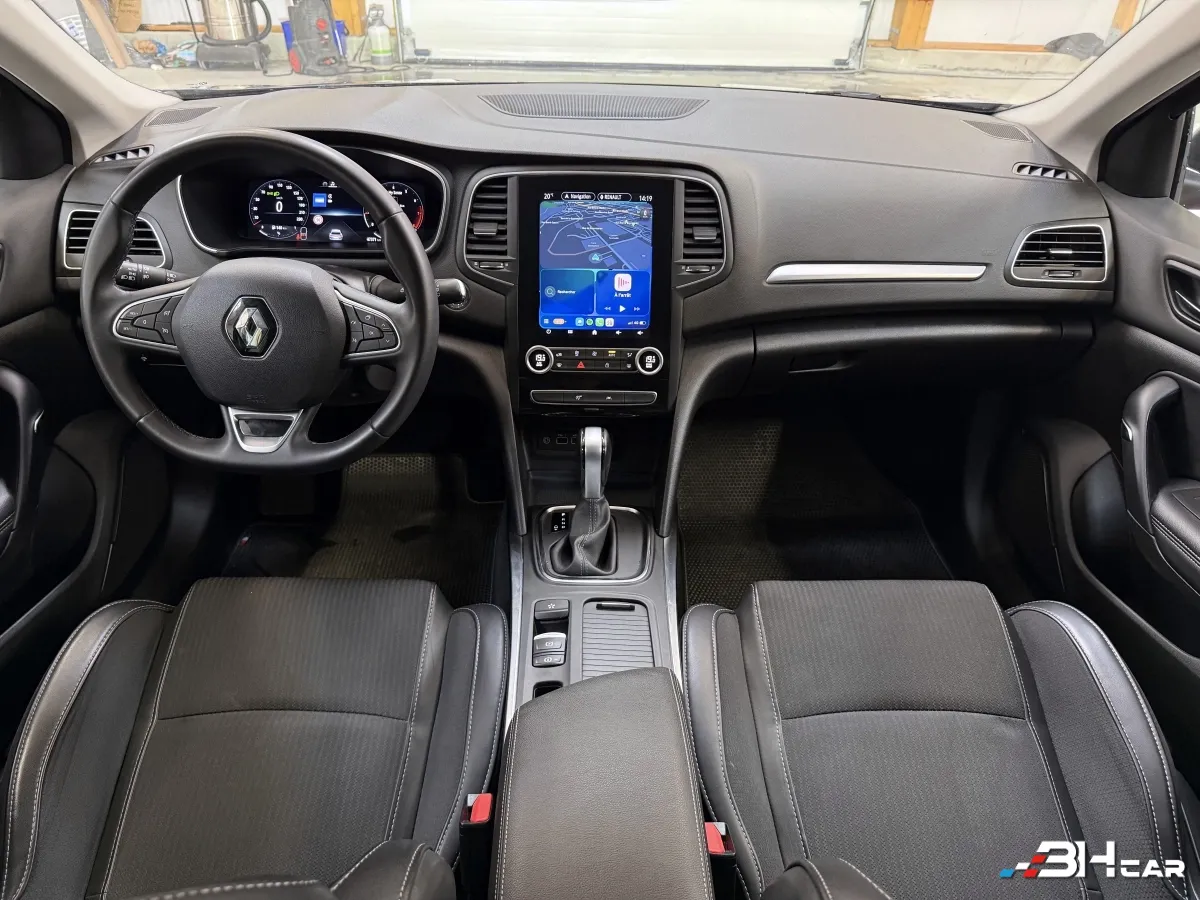 Renault Megane - photo 12
