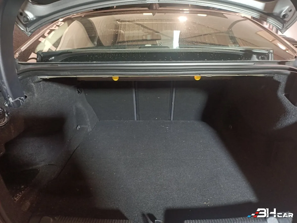 Jaguar Xe - photo 20