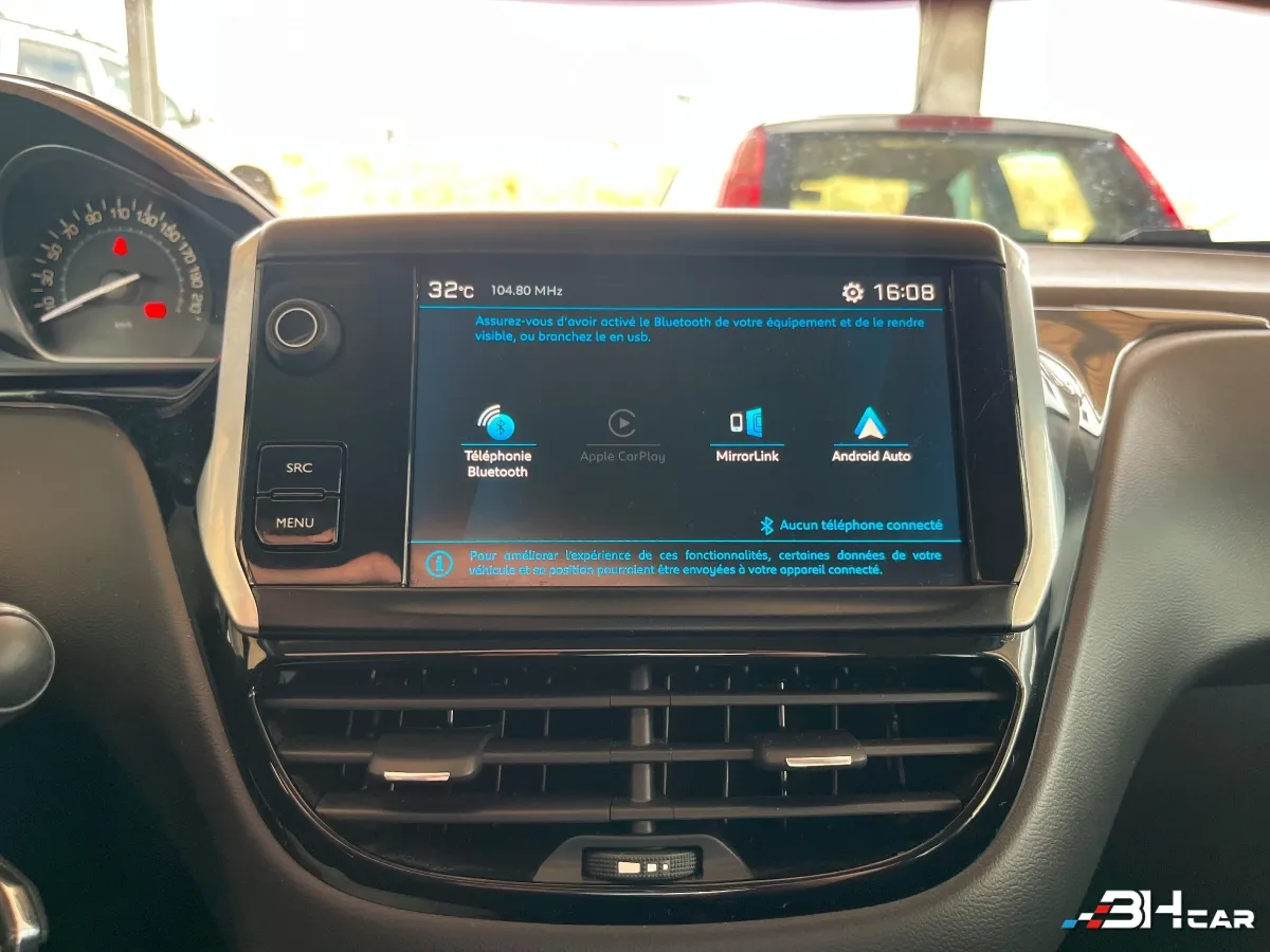 Peugeot 208 - photo 20