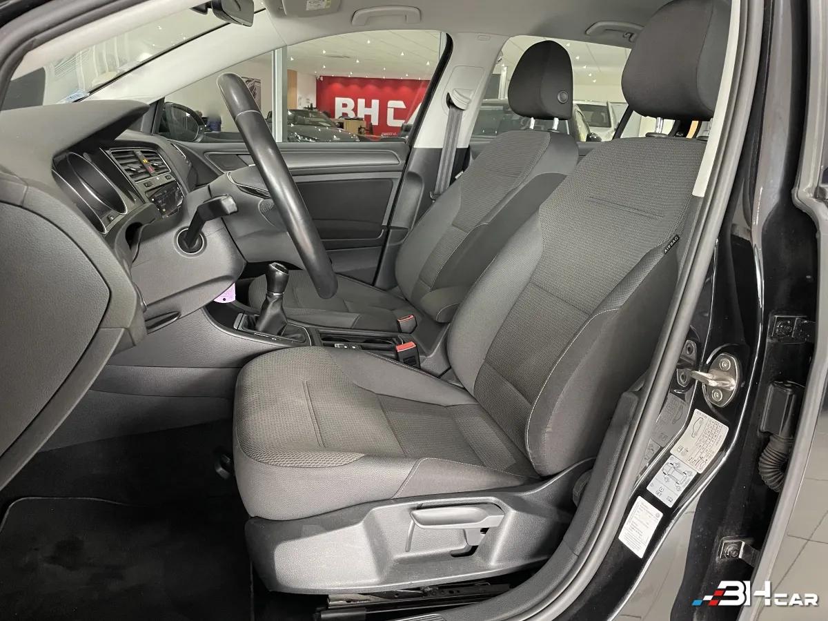 Aperçu indisponible de Volkswagen Golf