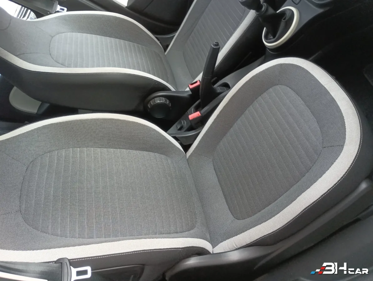 Renault Twingo - photo 24