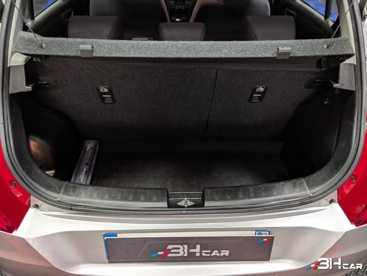 Suzuki Swift - photo 10