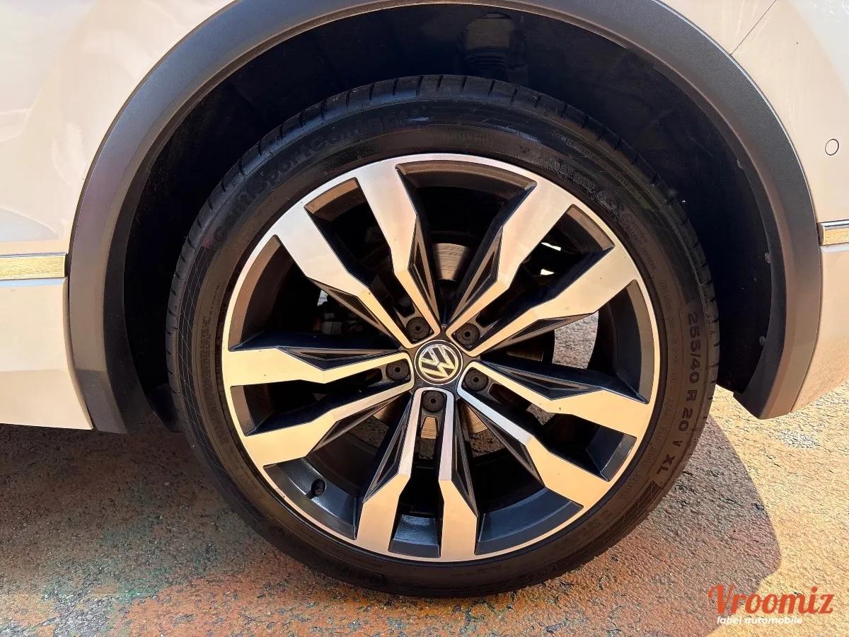 Volkswagen Tiguan 2.0 TDI 150 BLUEMOTION CARAT EXCLUSIVE DSG BVA