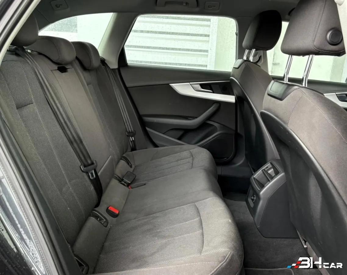 Aperçu indisponible de Audi A4