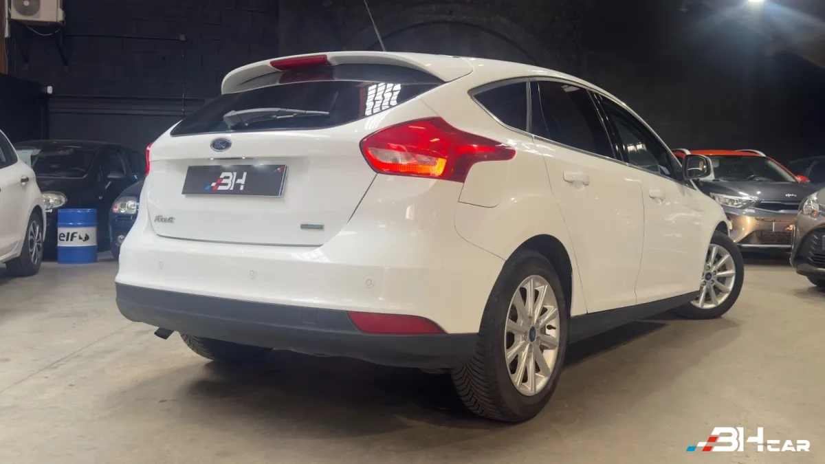 Ford Focus - photo 9
