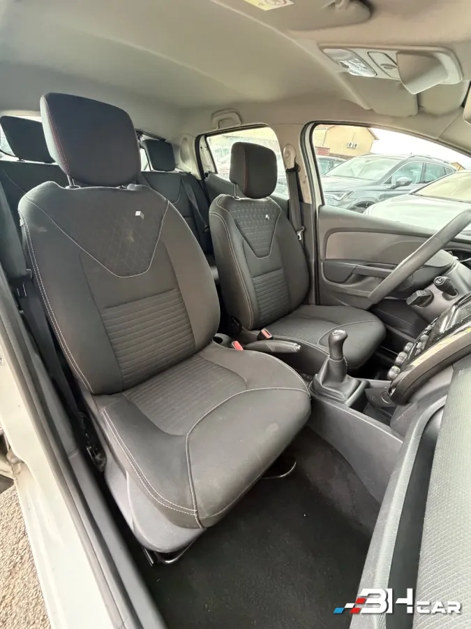Renault Clio - photo 13
