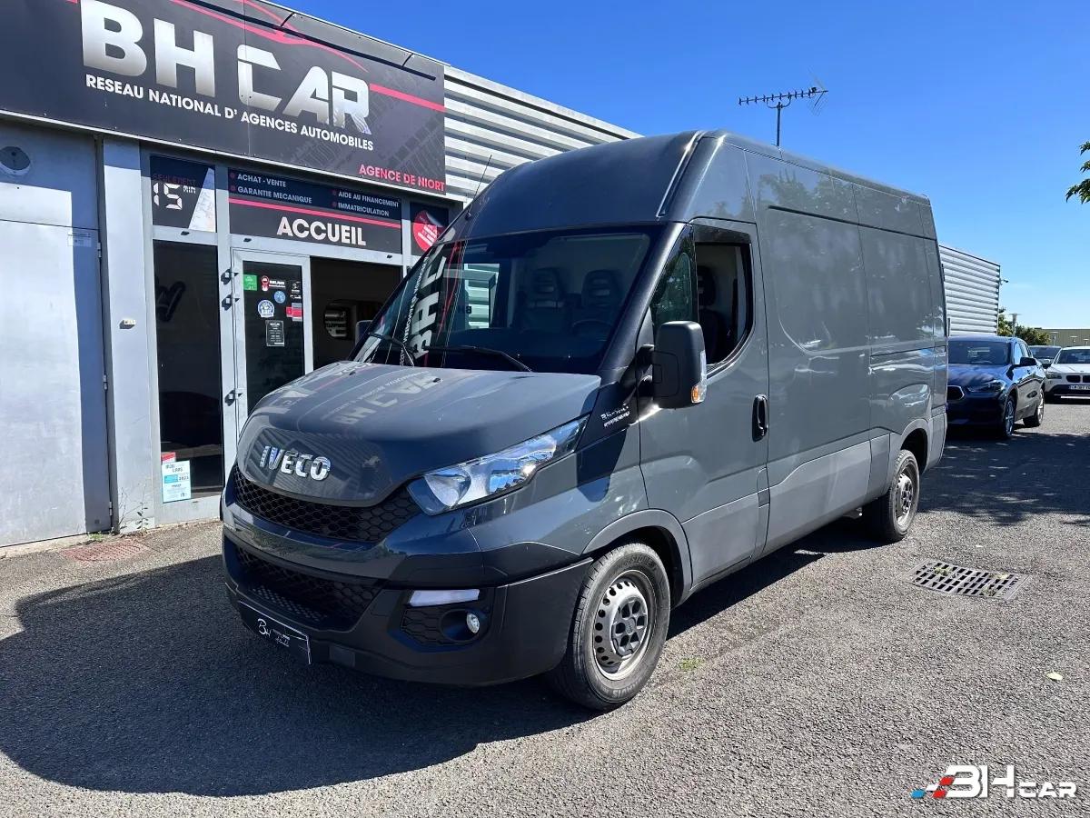 Image: Iveco Daily Vu FOURGON V 3.0 D 175 BVA