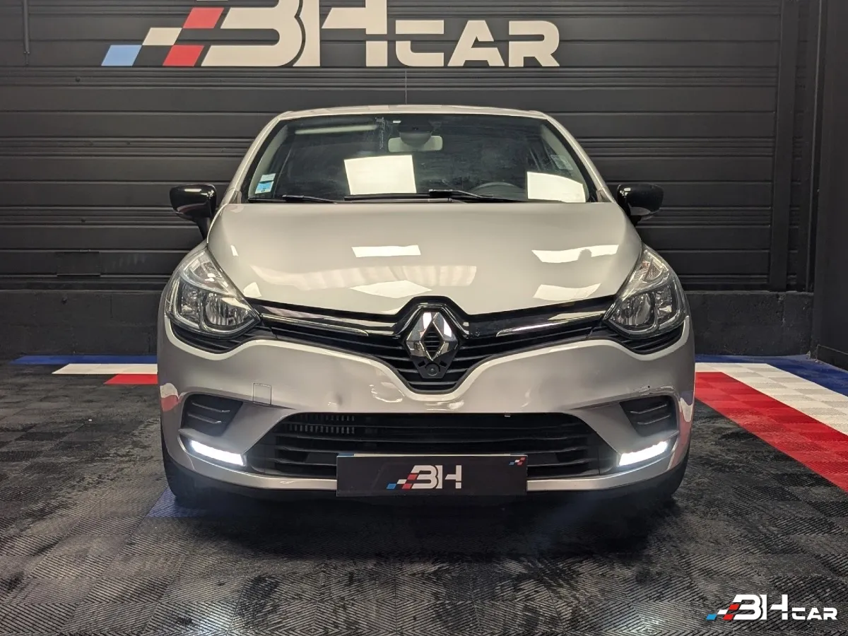 Renault Clio - photo 2