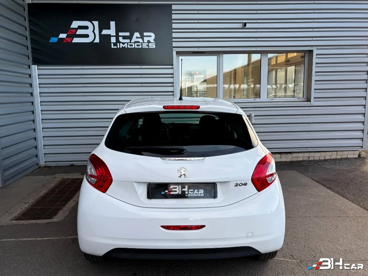 Peugeot 208 - photo 6