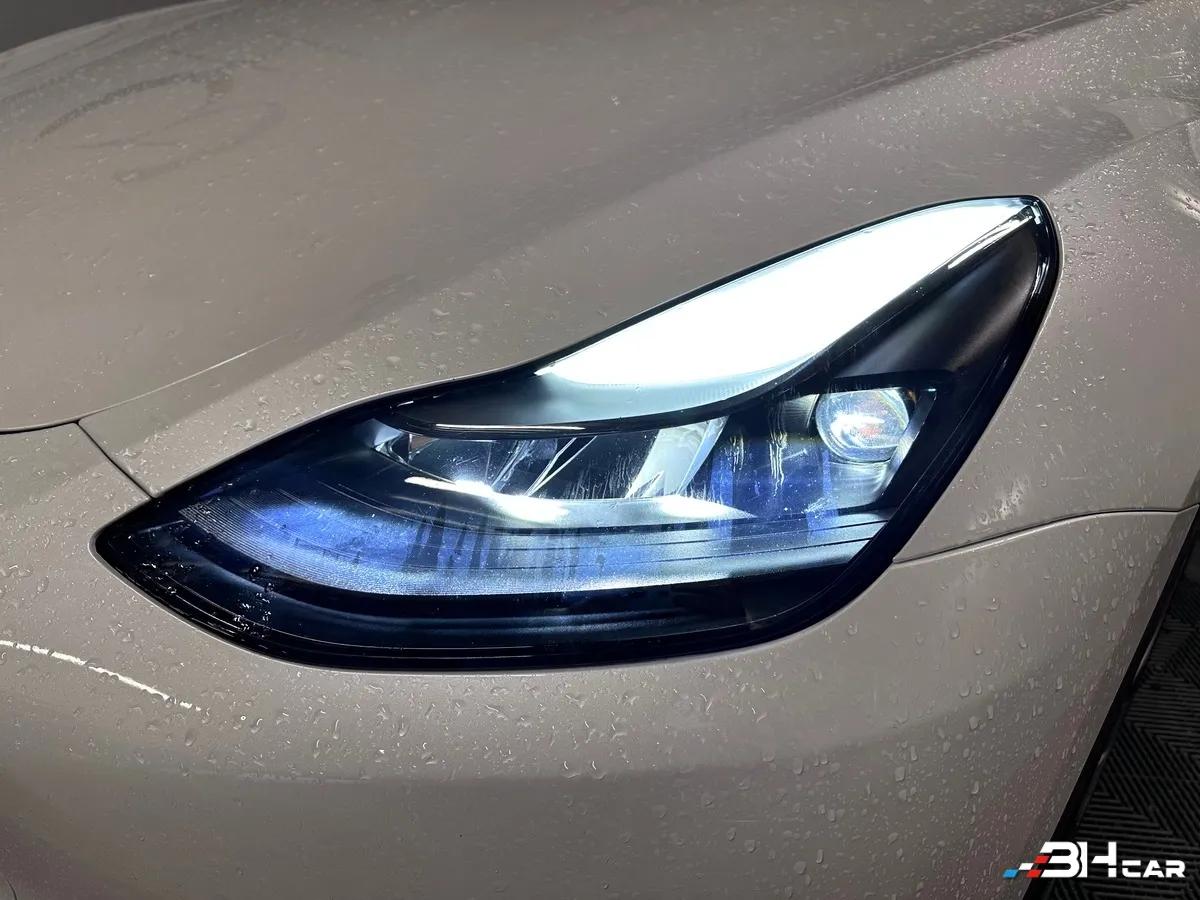 Aperçu indisponible de Tesla Model-y