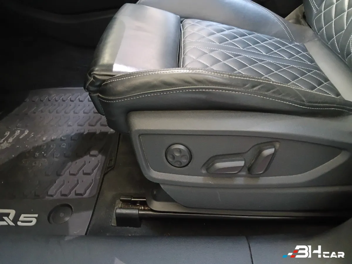 Audi Q5 - photo 14