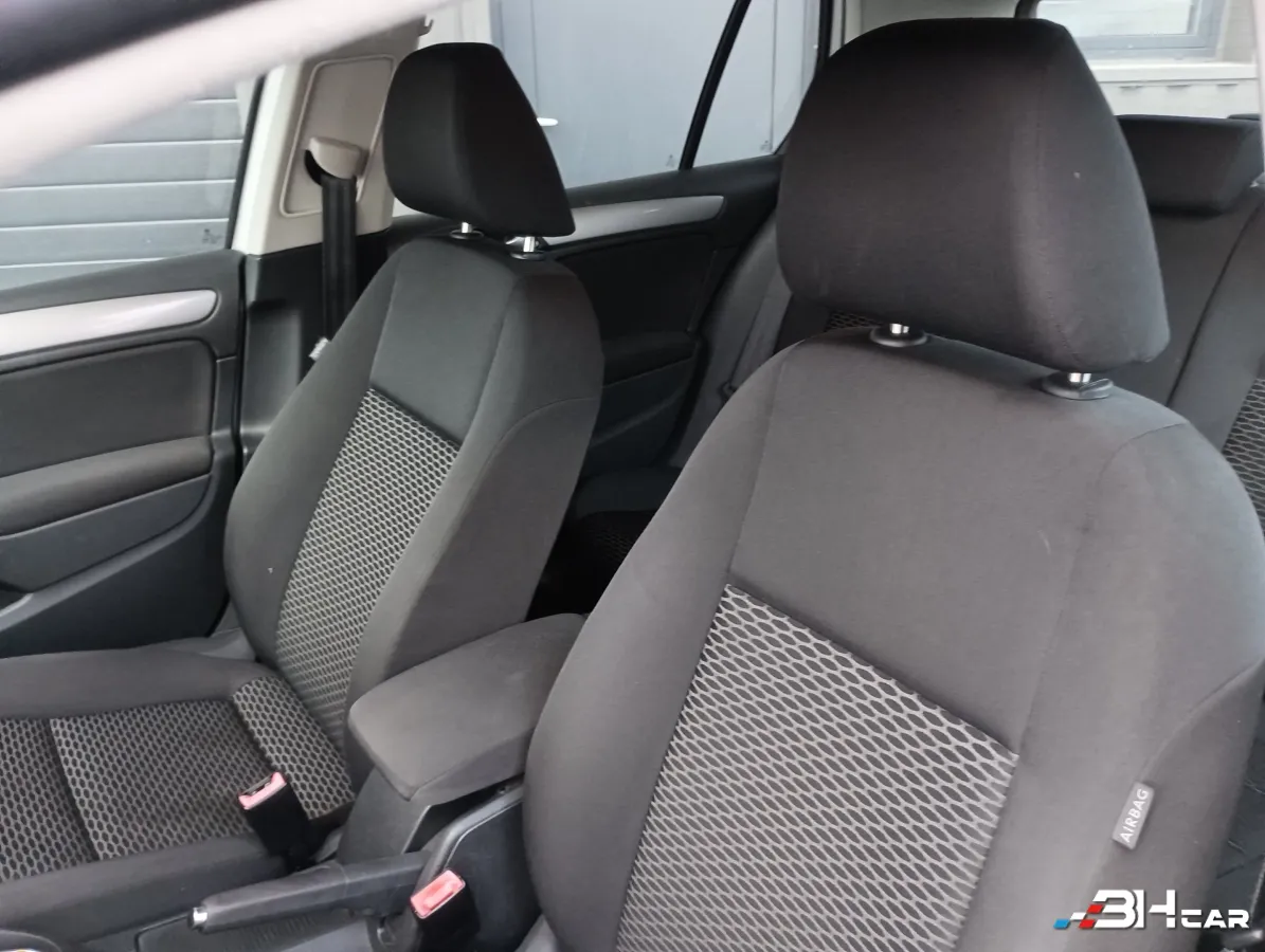 Volkswagen Golf - photo 17
