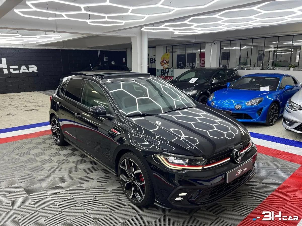 Image: Volkswagen Polo 6 GTI 2.0 TSI 207 CH DSG 7 ( ALCANTARA / TOIT OUVRANT / BEATS AUDIO