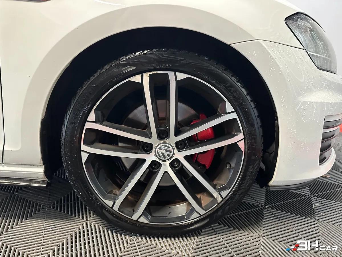 Aperçu indisponible de Volkswagen Golf