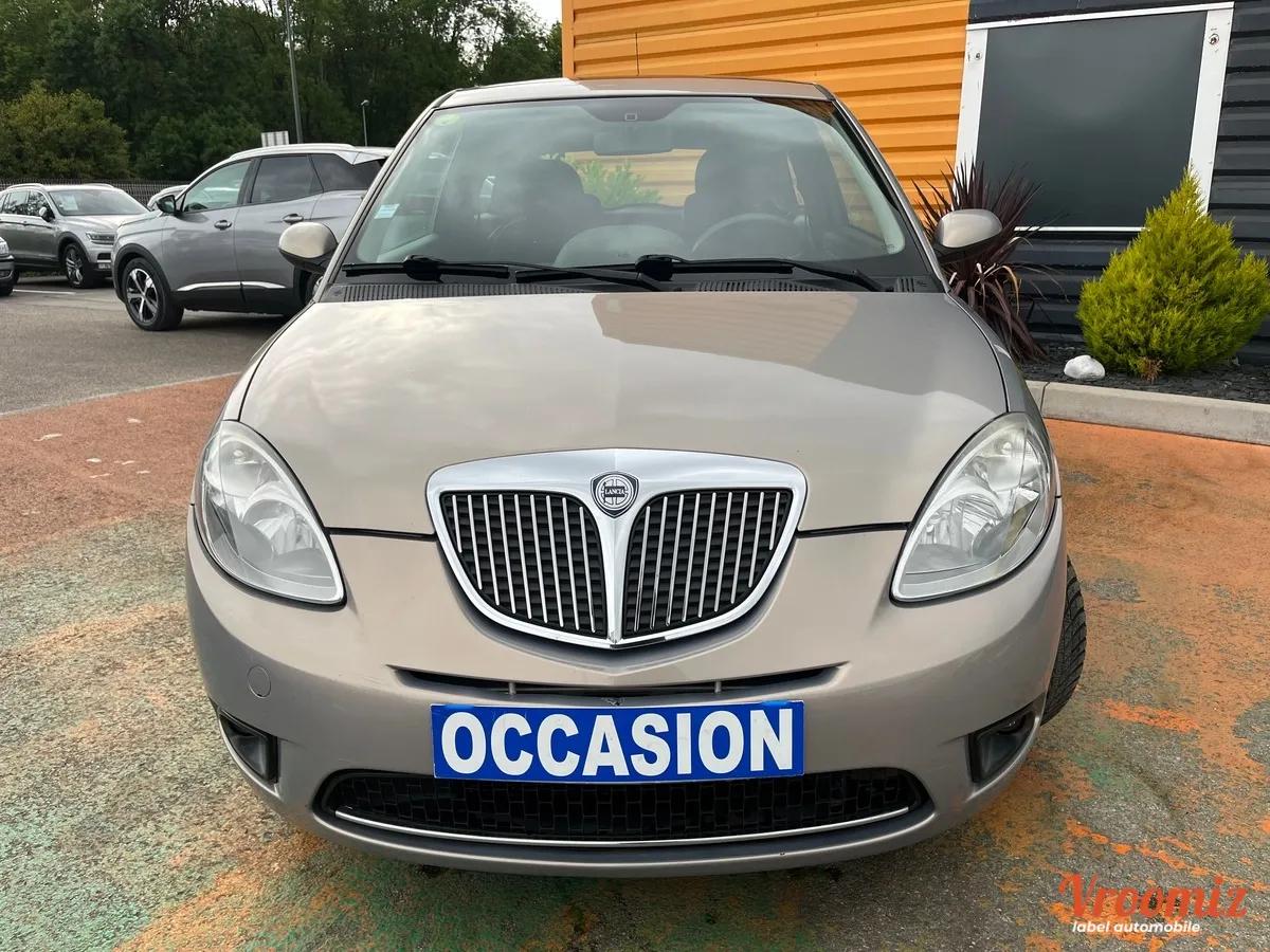 Lancia Ypsilon 