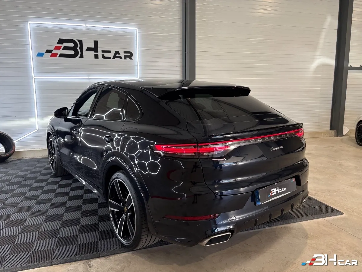 Porsche Cayenne - photo 2