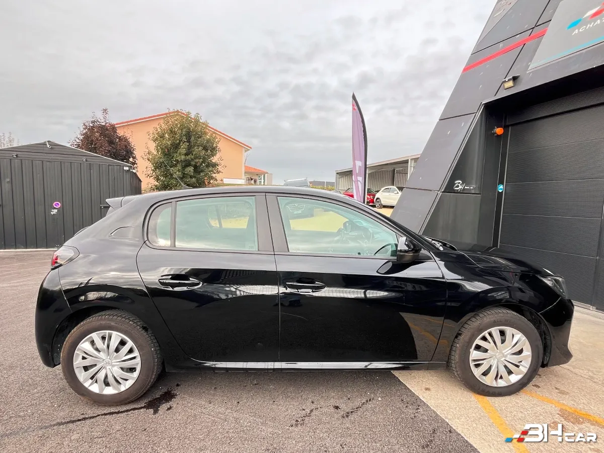 Peugeot 208 - photo 9
