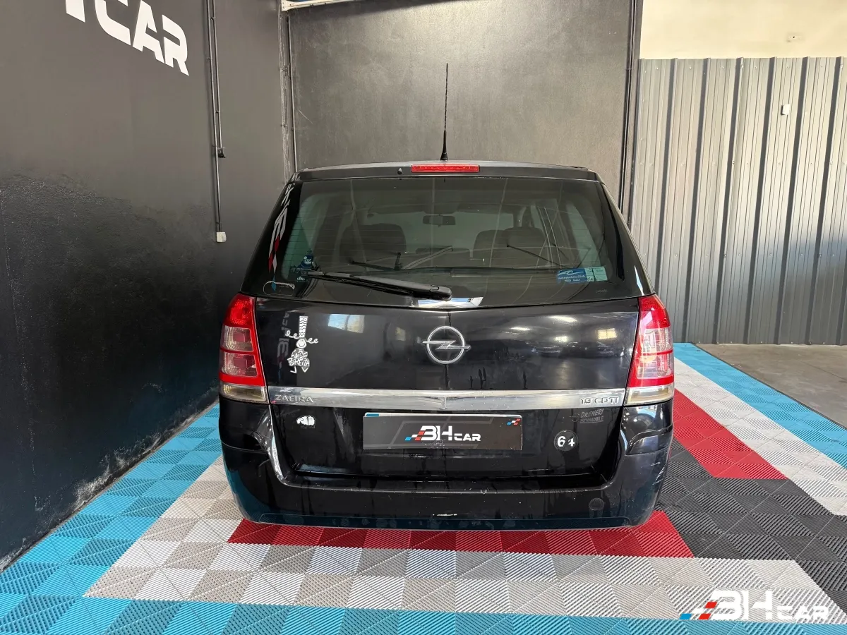 Opel Zafira - photo 8