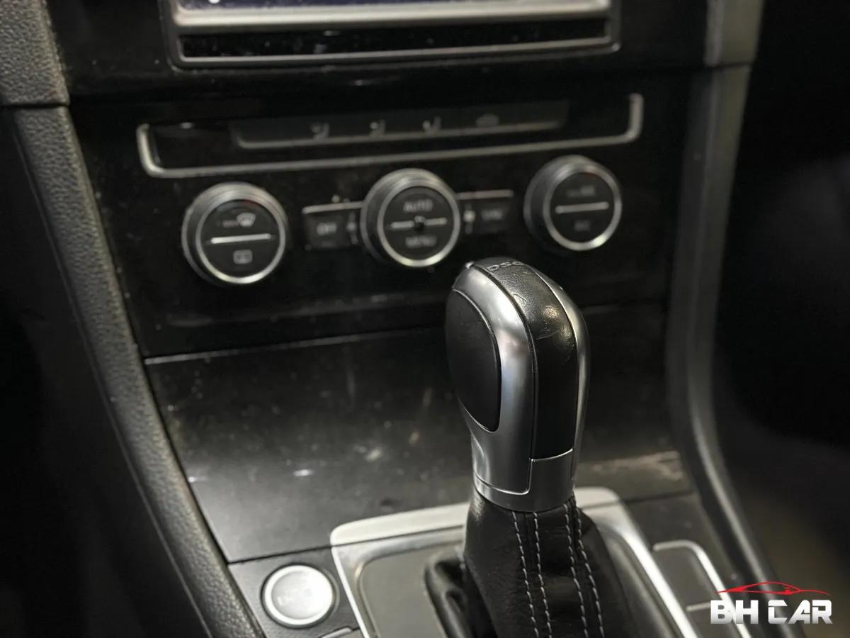 Aperçu indisponible de Volkswagen Golf