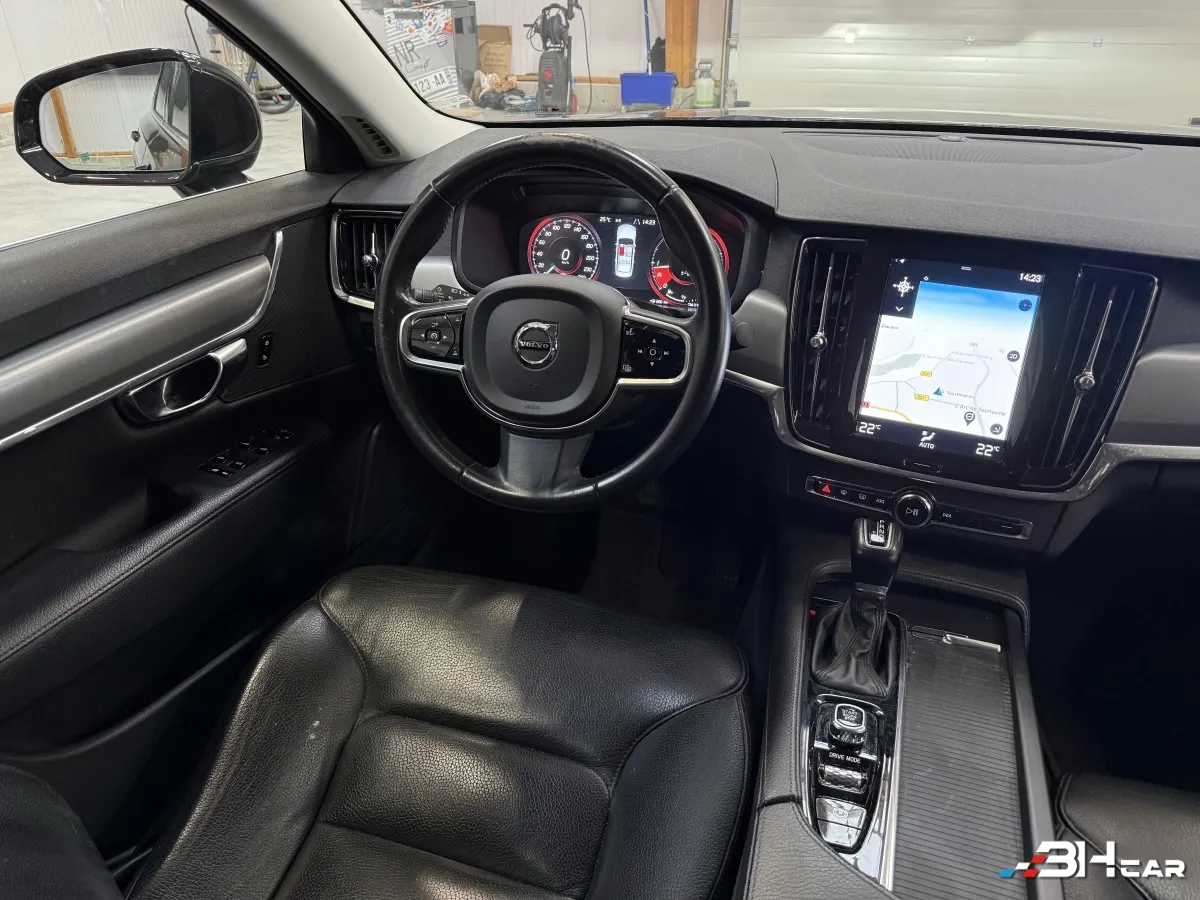 Volvo S90 - photo 10
