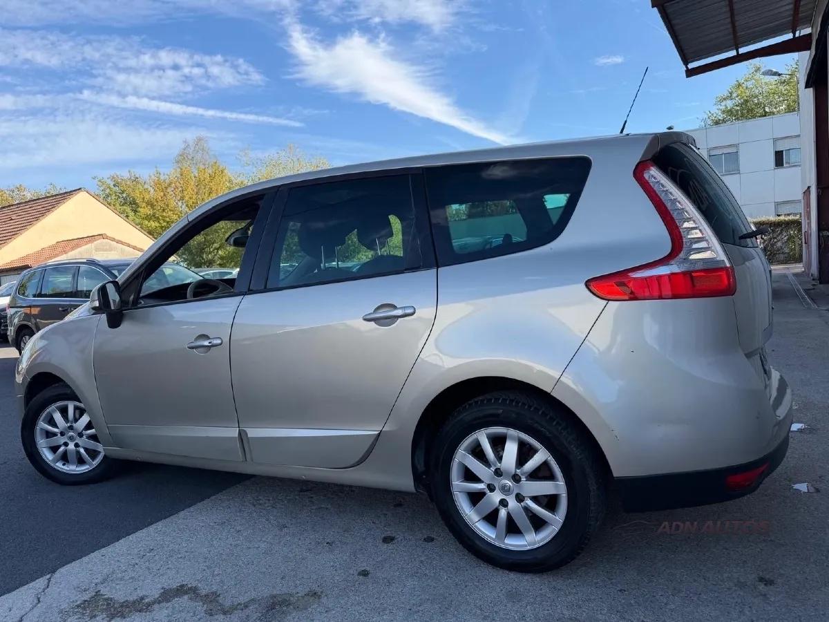 Renault Grand Scenic 1.9 DCI 130 PRIVILEGE