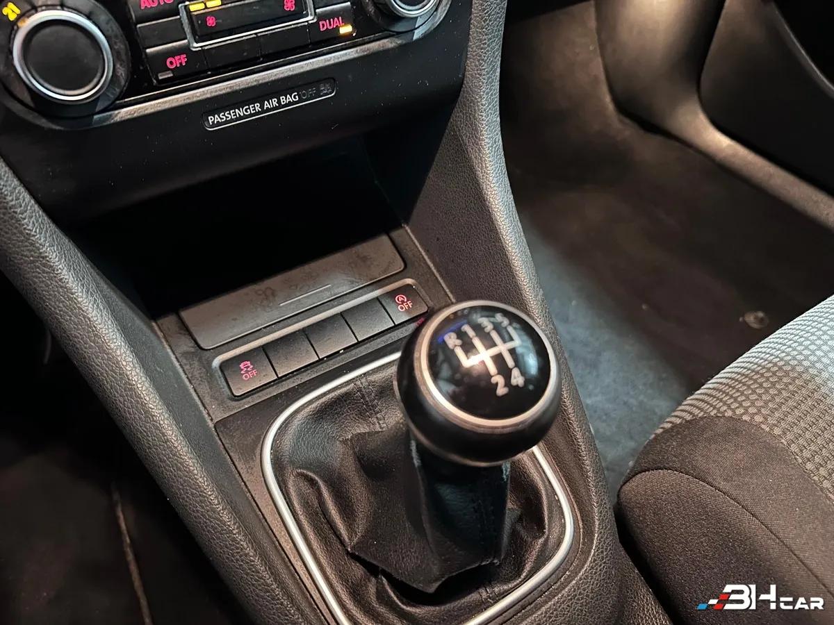 Aperçu indisponible de Volkswagen Golf