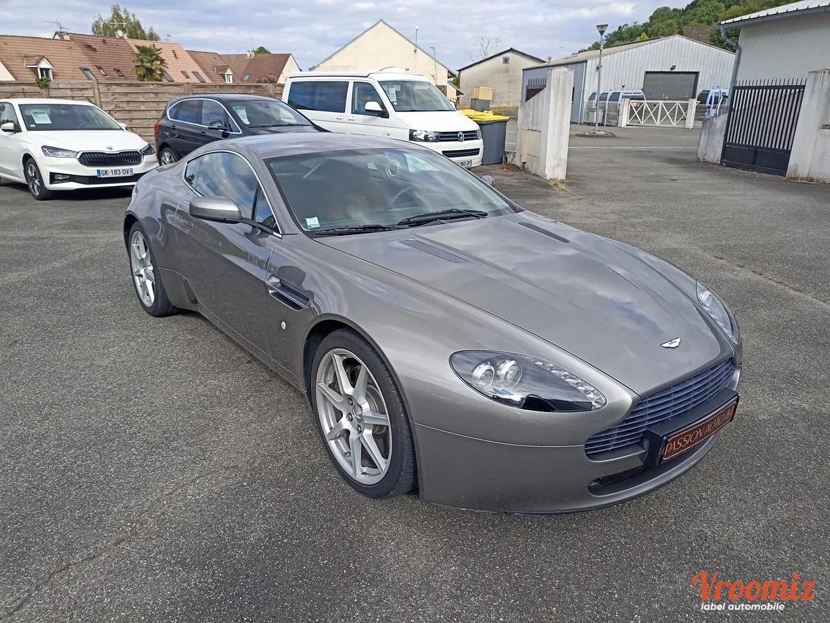 Aston Martin V8 Vantage 