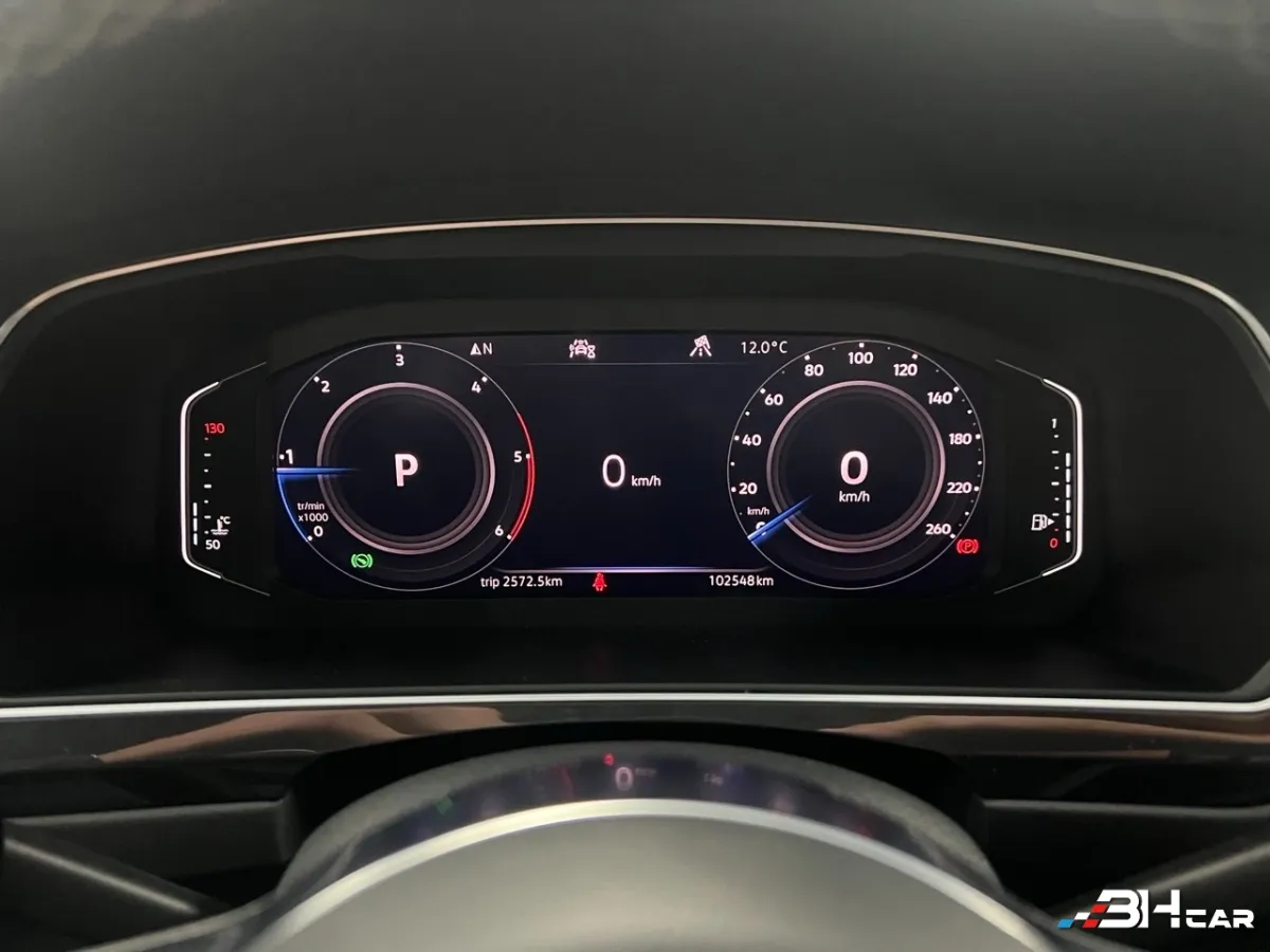 Volkswagen Tiguan - photo 17