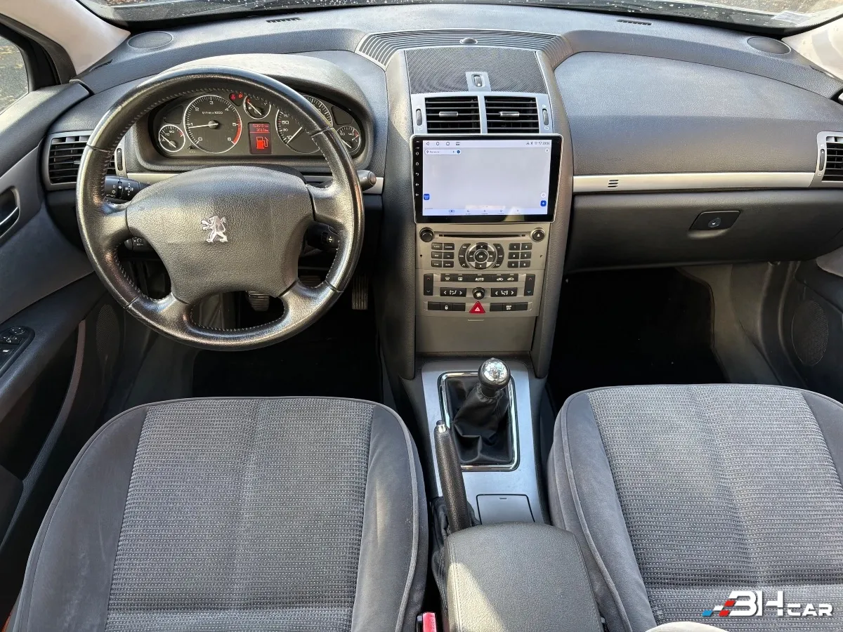 Peugeot 407 - photo 8