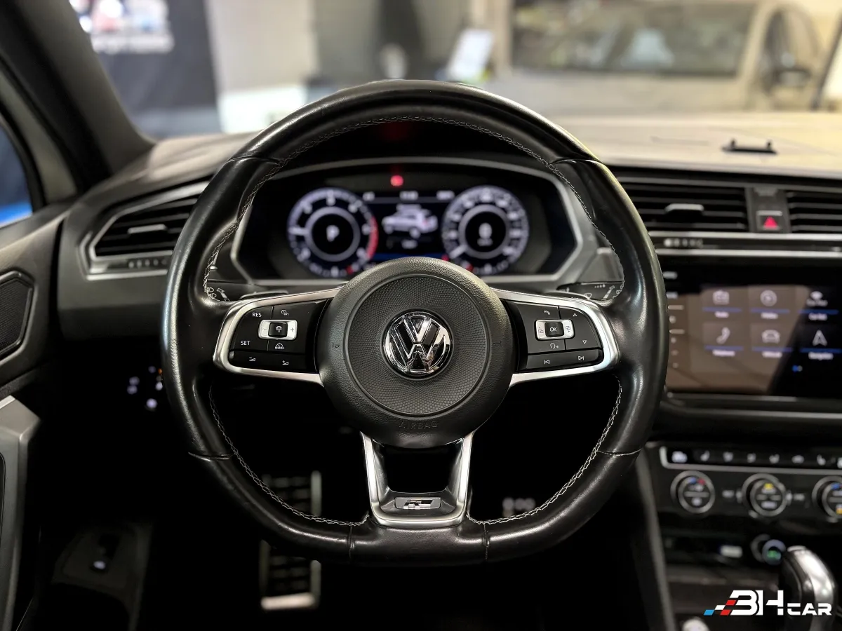Volkswagen Tiguan - photo 23