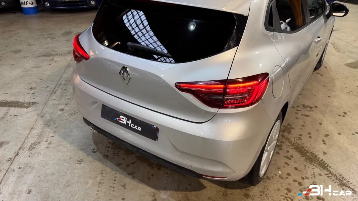 Renault Clio - photo 12