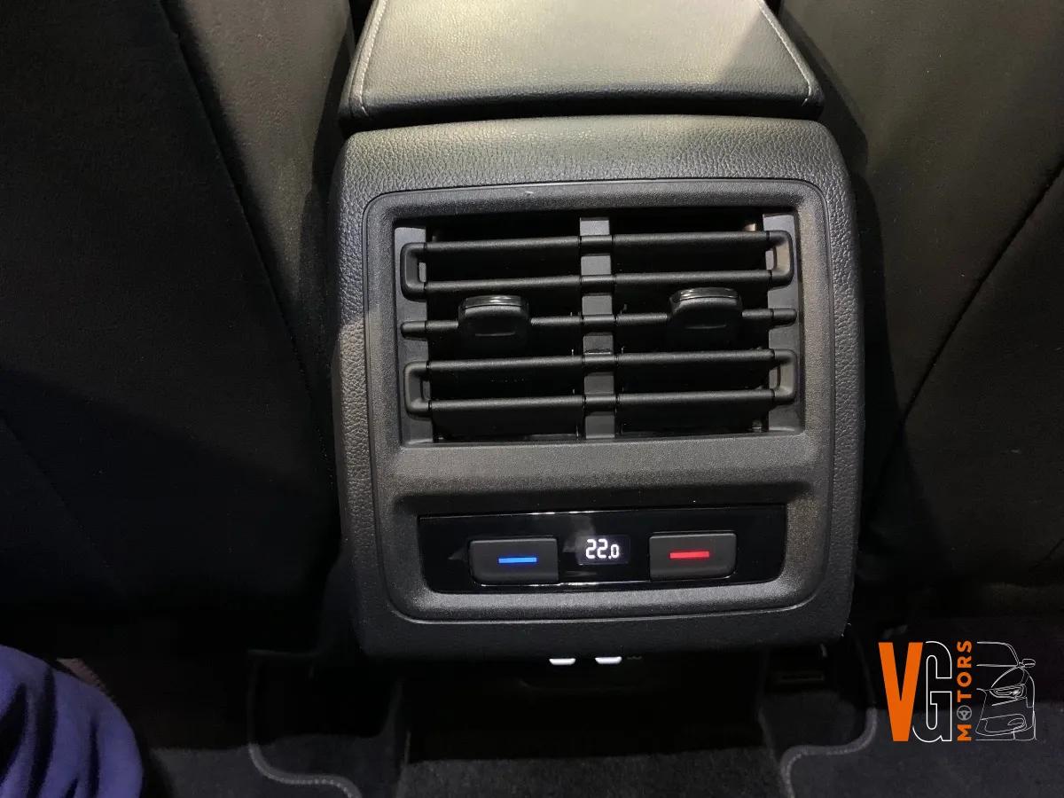 Volkswagen Golf 1.5 E-TSI 150 MHEV HYBRID OPF R-LINE DSG BVA