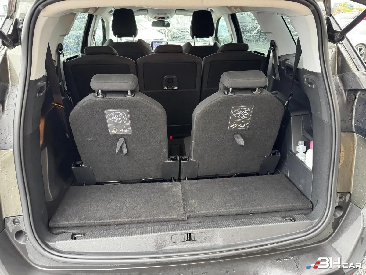 Aperçu indisponible de Peugeot 5008