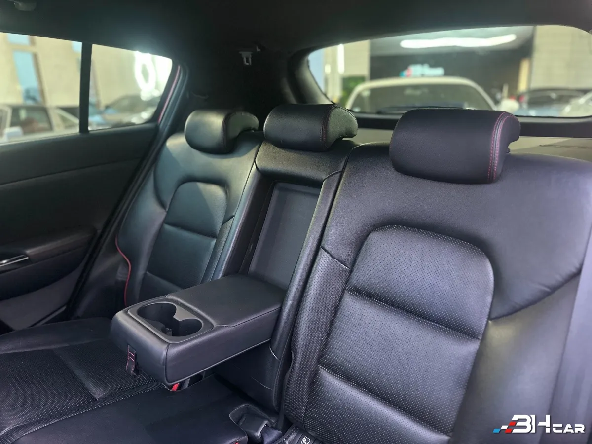 Kia Sportage - photo 23