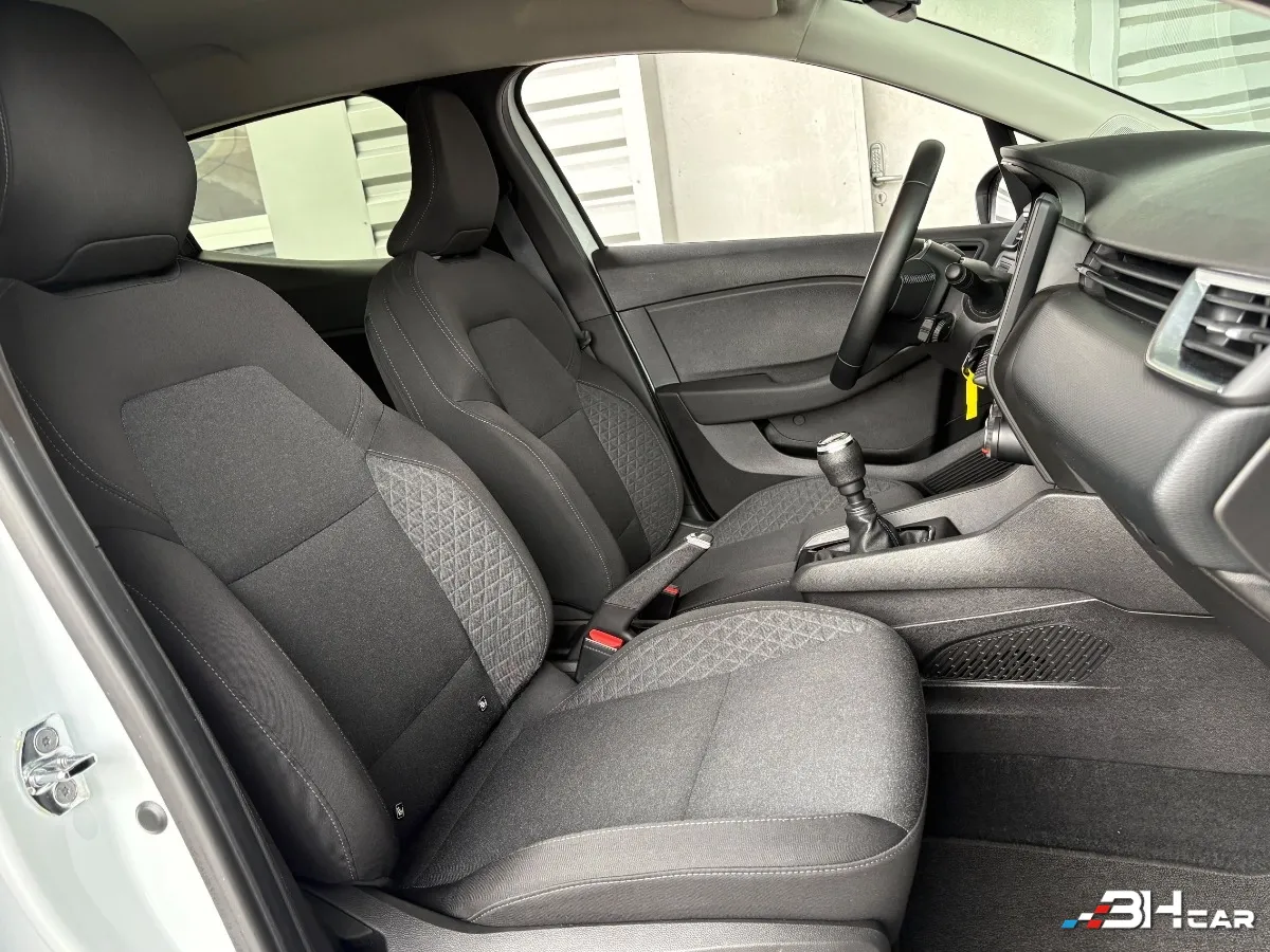 Renault Clio - photo 10